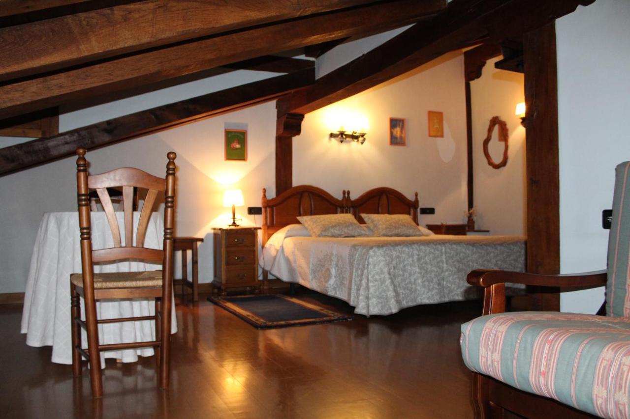 La Posada De Vinon - Casa Reda Екстер'єр фото